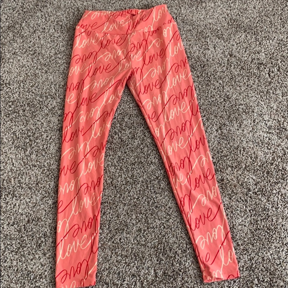 Lula roe love leggings one size fits all